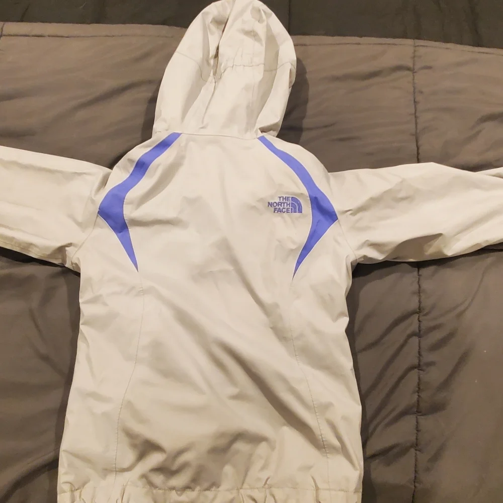 North face jacket - Picture 3 of 3